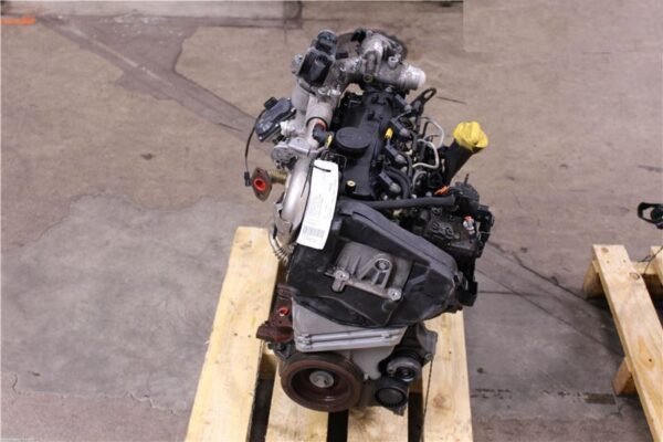 Nissan - PULSAR Hatchback (C13) - Engine - Image 4